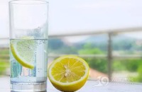 柠檬水的正确泡法减肥 柠檬水减肥做法