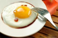 长期吃溏心鸡蛋好吗 全熟鸡蛋和溏心鸡蛋哪种更健康