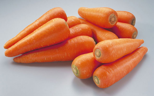 三种人不适合吃胡萝卜 胡萝卜最好少吃尽量不吃