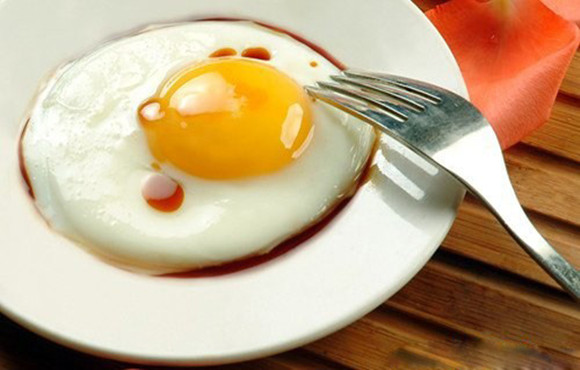 长期吃溏心鸡蛋好吗 全熟鸡蛋和溏心鸡蛋哪种更健康